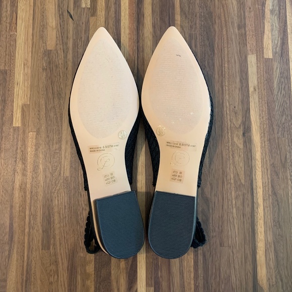 Chinese Laundry "Mango" Pointed Toe Slingback - Picture 5 of 9